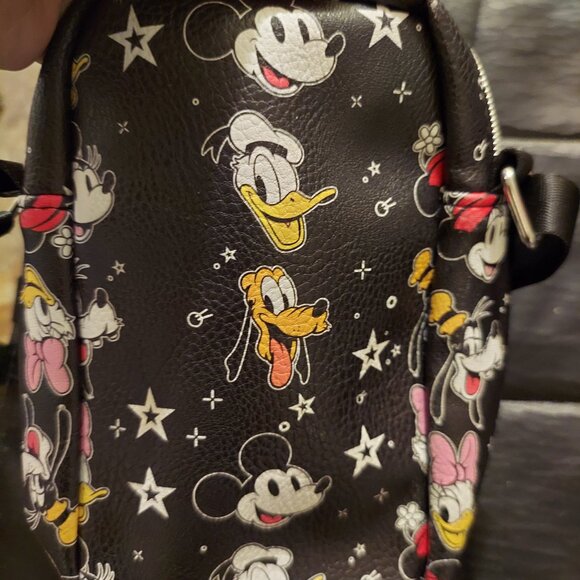 Disney- Mickey and Friends Black Crossbody Bag - Picture 8 of 8